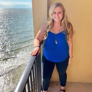 Meet your Posher, Whitney